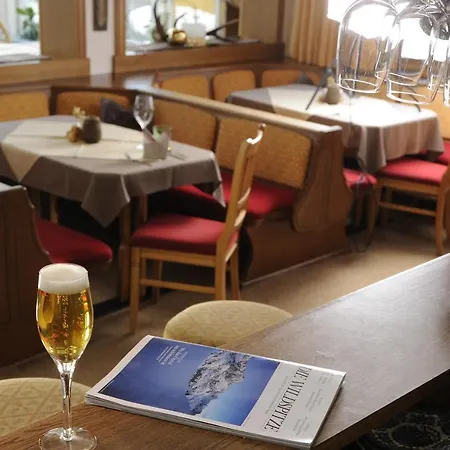 Burkert Hotel 3*