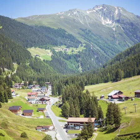 Burkert Hotel 3*